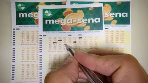 Mega-Sena acumulada paga R$ 130 milhões nesta terça (03/02/2026); veja chances, apostas e o que fazer se ganhar